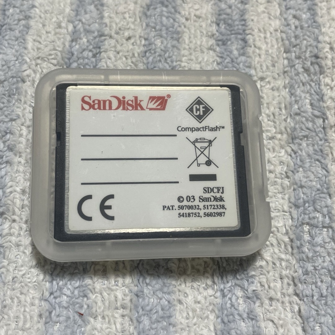 SanDisk(サンディスク)のコンパクトフラッシュ 512 スマホ/家電/カメラのスマートフォン/携帯電話(その他)の商品写真
