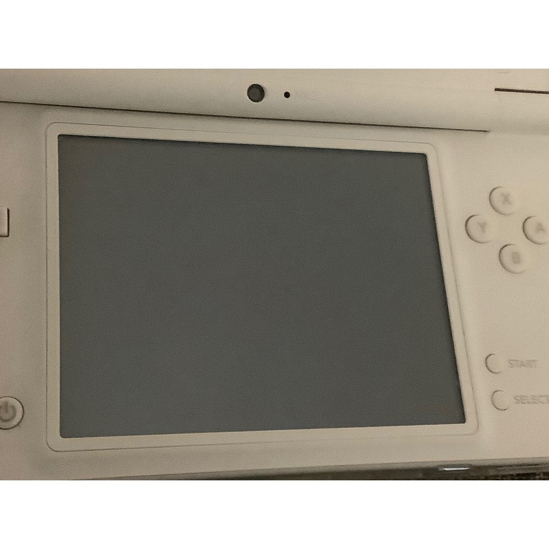 ニンテンドーDS(ニンテンドーDS)のNintendo DS i LL ホワイト エンタメ/ホビーのゲームソフト/ゲーム機本体(携帯用ゲーム機本体)の商品写真