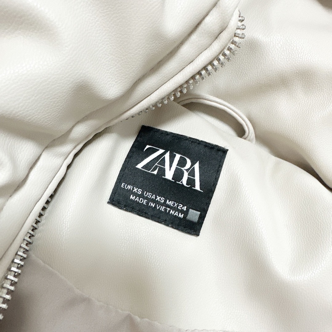 ZARA(ザラ)のnoire様専用◆ZARA◆ザラFAUX LEATHER PUFFERレザーXS レディースのジャケット/アウター(ダウンジャケット)の商品写真