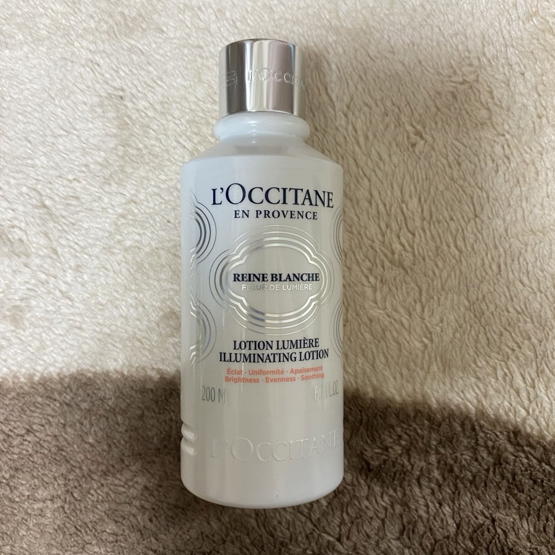 L'OCCITANE(ロクシタン)のロクシタン レーヌブランシュ イルミネイティングフェイスウォーター 200ml コスメ/美容のスキンケア/基礎化粧品(化粧水/ローション)の商品写真