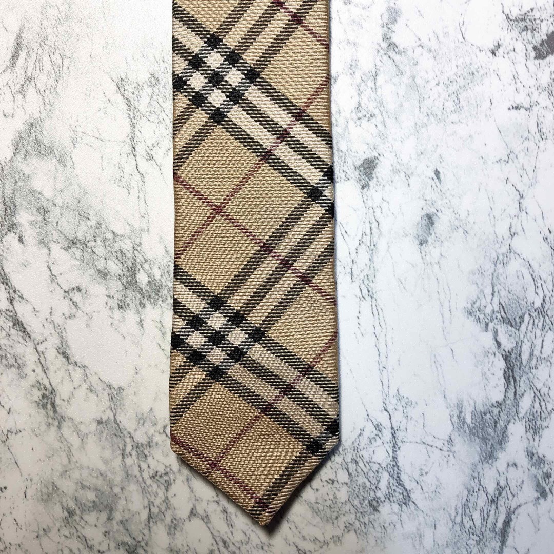 BURBERRY(バーバリー)の【お慶様専用】BUBERRY LONDON ネクタイ　ノバチェック　ベージュ メンズのファッション小物(ネクタイ)の商品写真