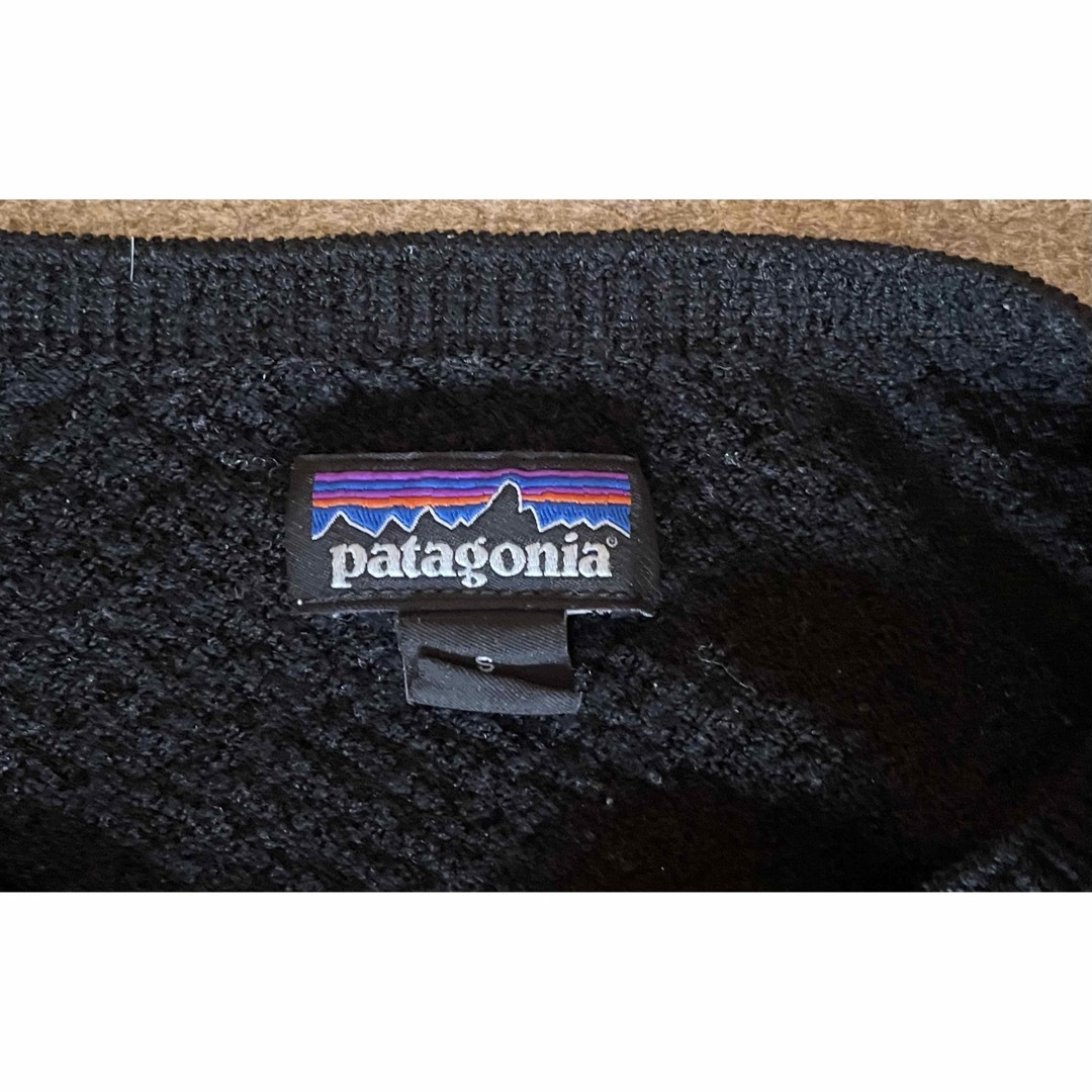 patagonia(パタゴニア)のパタゴニア　メンズキャプリーンエアクルー　ブラック　Sサイズ メンズのトップス(シャツ)の商品写真