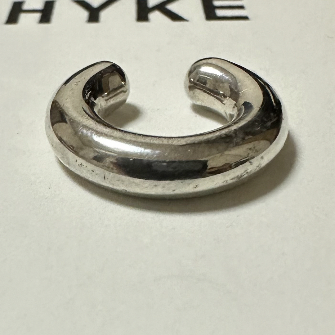 HYKE(ハイク)のHYKE スモールフープイヤーカフ　シルバー925 レディースのアクセサリー(イヤーカフ)の商品写真