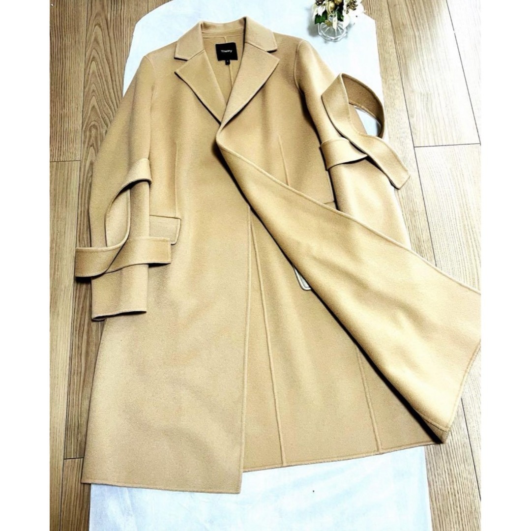 Theory luxe(セオリーリュクス)の【未使用】Theory Luxe New Divide Belt Coat B レディースのジャケット/アウター(ロングコート)の商品写真