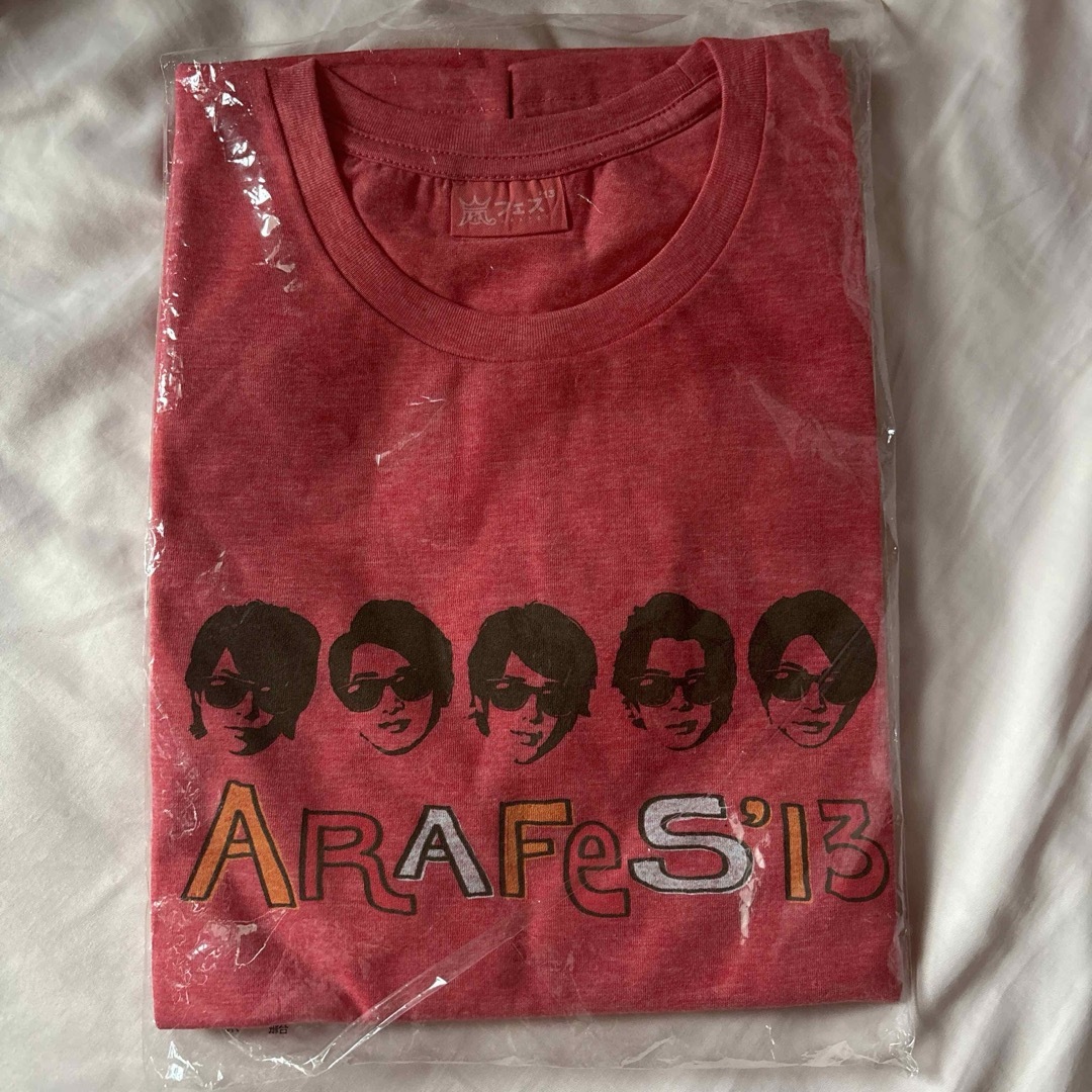 嵐(アラシ)のアラフェス　2013 Tシャツ　嵐 エンタメ/ホビーのタレントグッズ(アイドルグッズ)の商品写真