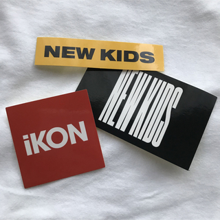 アイコン(iKON)の【 YG公式 】非売品 iKON NEWKIDS ステッカー(アイドルグッズ)