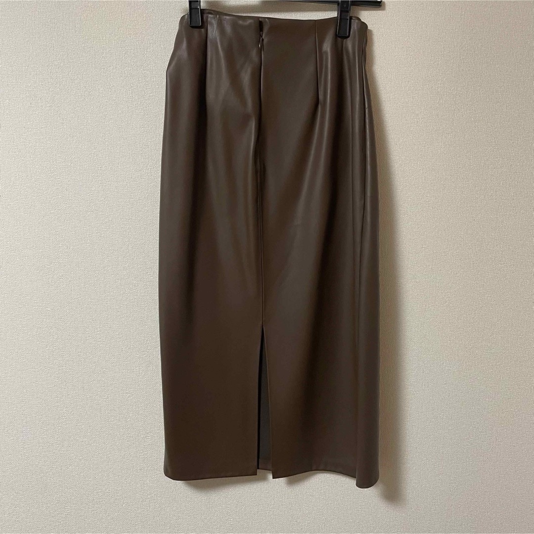 ZARA(ザラ)のリボンデザインフェイクレザータイトスカート　ZARA レディースのスカート(ひざ丈スカート)の商品写真
