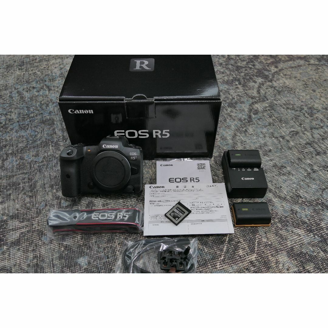 Canon - 【値下・美品】Canon EOS R5 + おまけの通販 by E's Canon - 【値下・美品】Canon EOS R5 + おまけの通販 by E's