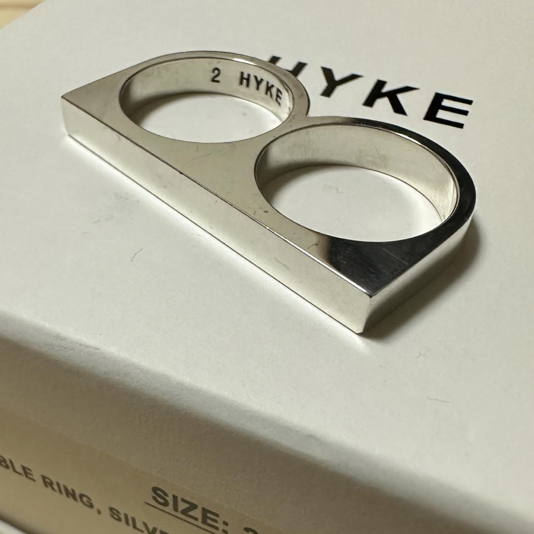 HYKE(ハイク)のHYKE ダブルシルバーリング　サイズ2  シルバー925 レディースのアクセサリー(リング(指輪))の商品写真