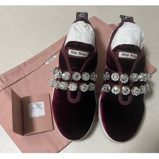 ミュウミュウ(miumiu)のMIUMIU ビジュースニーカー(スニーカー)