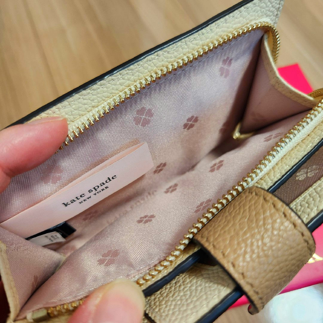 kate spade　二つ折り財布　☆美品☆