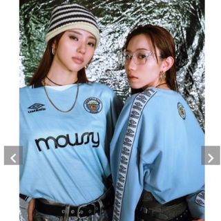 マウジー(moussy)の中町綾着用♡MOUSSY×UMBROコラボ♡UMBRO ユニフォーム♡ブルー(Tシャツ(長袖/七分))