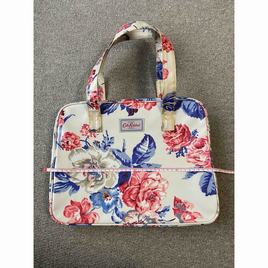 Cath Kidston(キャスキッドソン)のCathKidston キャスキッドソン ショルダーバッグ 肩掛け花柄 レディースのバッグ(ショルダーバッグ)の商品写真