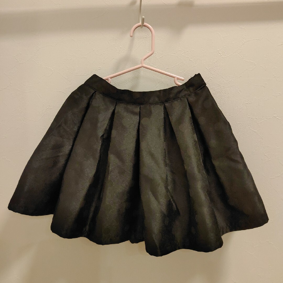 HIROMICHI NAKANO(ヒロミチナカノ)のキッズスカート　130　黒　hiromichi nakano キッズ/ベビー/マタニティのキッズ服女の子用(90cm~)(スカート)の商品写真