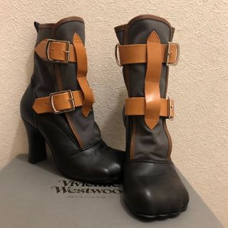 ヴィヴィアン(Vivienne Westwood) ブーツ(レディース)の通販 100点以上