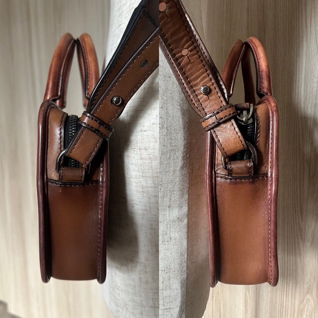 定価42万円 ベルルッティ アンジュール ガリバー ショルダーバッグ 希少型 定価42万円 ベルルッティ アンジュール ガリバー ショルダーバッグ 希少型