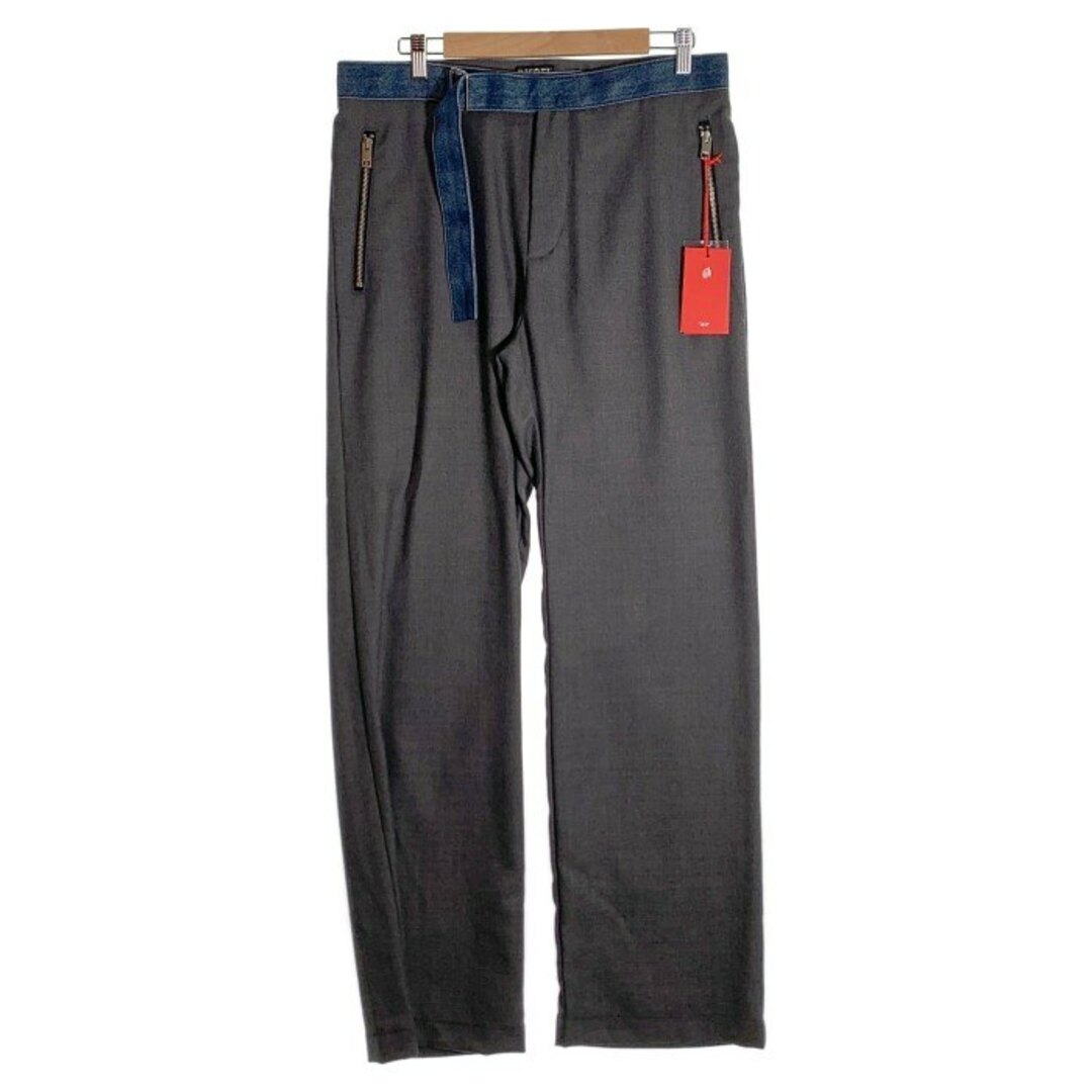 DIESEL(ディーゼル)のDIESEL ディーゼル P-GOLD-A PANTALONI パンタロン グレー デニム Size 48 メンズのパンツ(その他)の商品写真