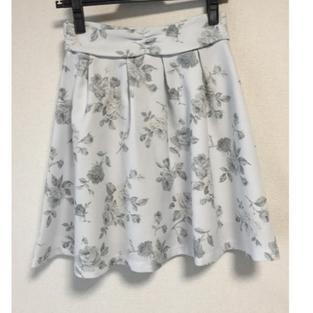 MISCH MASCH(ミッシュマッシュ)のミッシュマッシュ 花柄スカート ブルー レディースのスカート(ミニスカート)の商品写真