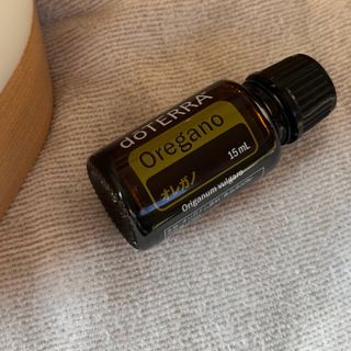 ドテラ(doTERRA)のオレガノ｜エッセンシャルオイル(精油)(エッセンシャルオイル（精油）)