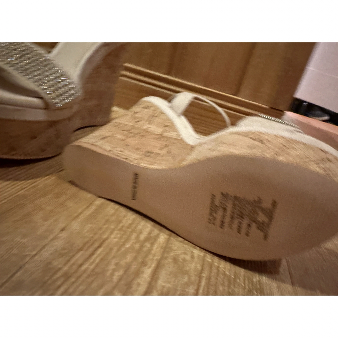 R&E(アールアンドイー)のウェッジソールサンダル レディースの靴/シューズ(サンダル)の商品写真
