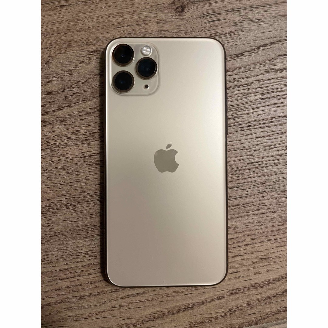 Apple(アップル)のアップル iPhone11 Pro 256GB ゴールド SIMフリー スマホ/家電/カメラのスマートフォン/携帯電話(スマートフォン本体)の商品写真