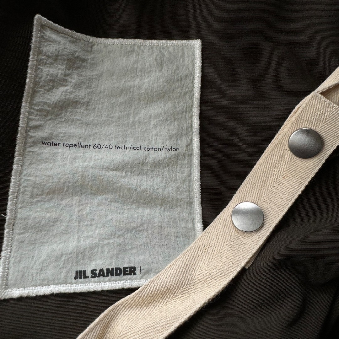 Jil Sander(ジルサンダー)の新品、未使用　JILL SANDER ジップアップ フーデド ジャケット レディースのジャケット/アウター(ブルゾン)の商品写真