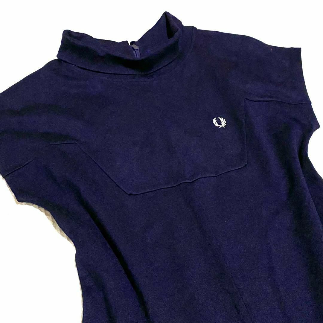 FRED PERRY(フレッドペリー)の【美品】FRED PERRY Roll Neck Dress 襟付き　ネイビー レディースのワンピース(ひざ丈ワンピース)の商品写真