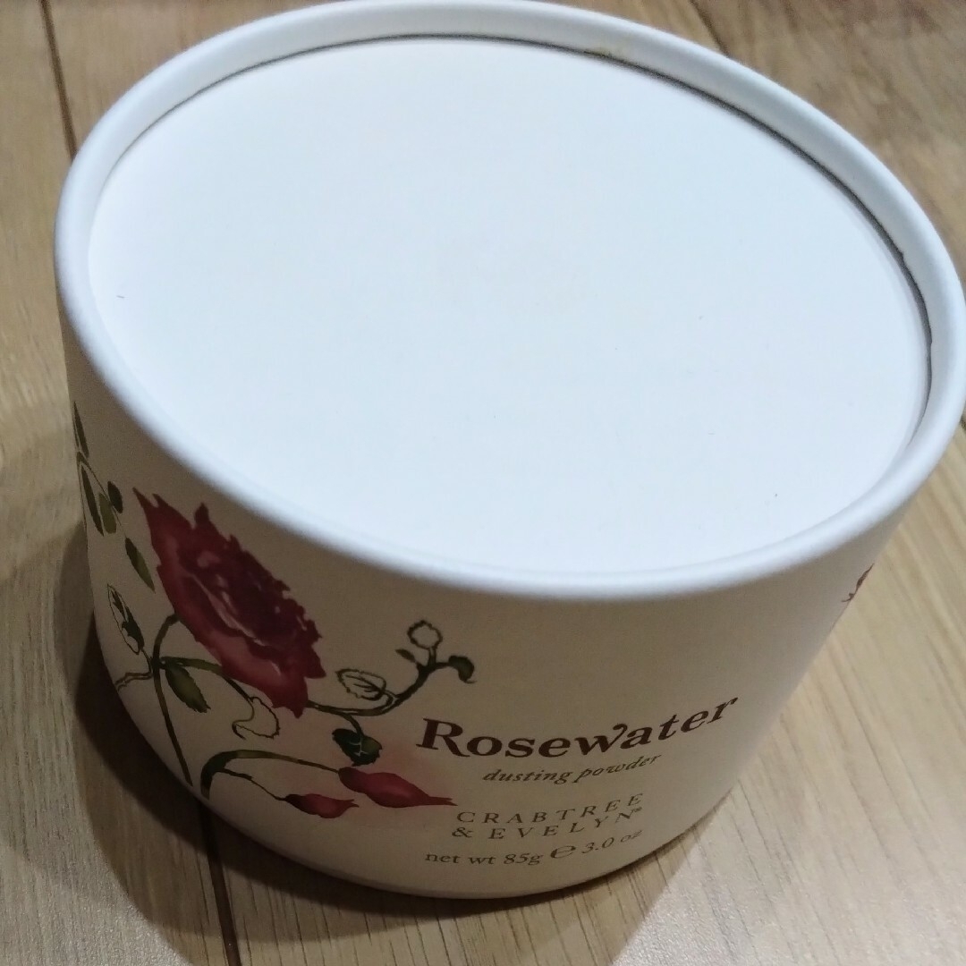 HOUSE OF ROSE(ハウスオブローゼ)のバラの香り ボディパウダー コスメ/美容のボディケア(ボディパウダー)の商品写真