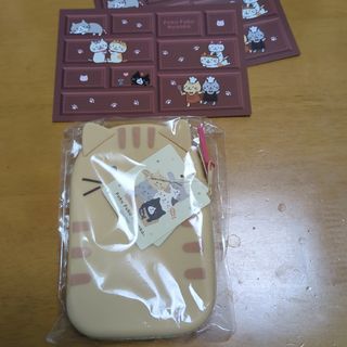 ハピネス(Happiness)のふくふくにゃんこ　シリコンパスケース　ポストカード(キャラクターグッズ)