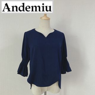 アンデミュウ(Andemiu)のアンデミュウ　ハートネックブラウス　キーネックソデシャーブラウス(シャツ/ブラウス(半袖/袖なし))