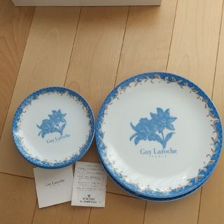 Guy Laroche(食器)のフリマアイテム一覧 Guy Laroche(食器)のフリマアイテム一覧