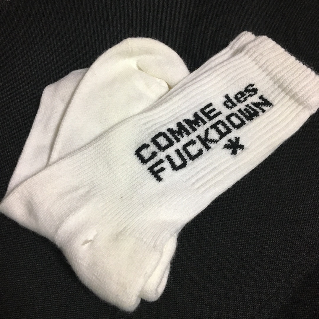 SSUR(サー)のSSUR COMME des FUCKDOWN SOCKS メンズのレッグウェア(ソックス)の商品写真