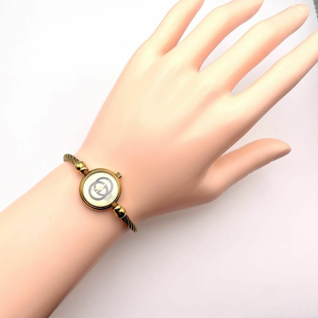 GUCCI - 極美品□稼働 グッチ バングル レディース 腕時計 GUCCI - 極美品□稼働 グッチ バングル レディース 腕時計