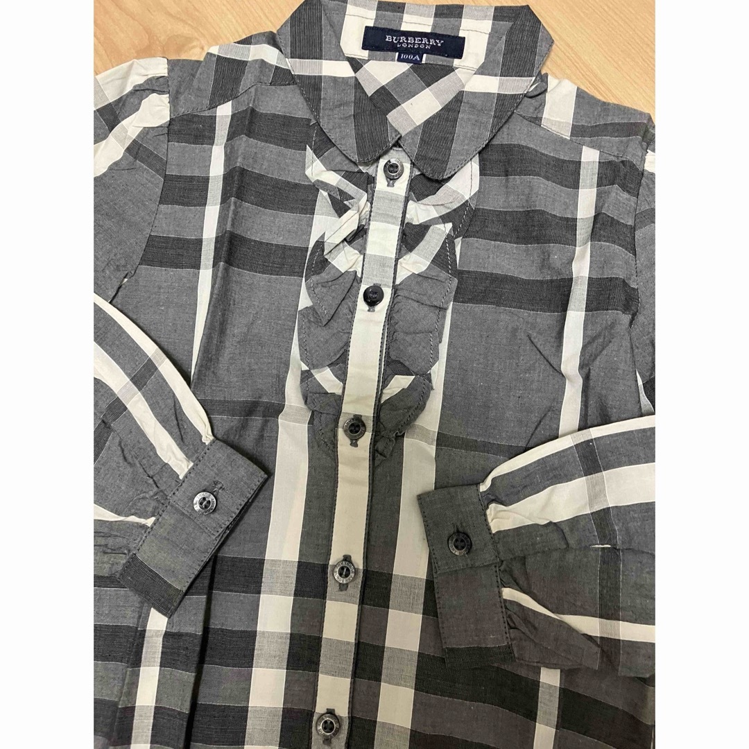 BURBERRY(バーバリー)の美品　バーバリー　ロンドン　フリル　ブラウス　チェック　入園　入学　フォーマル キッズ/ベビー/マタニティのキッズ服女の子用(90cm~)(ブラウス)の商品写真