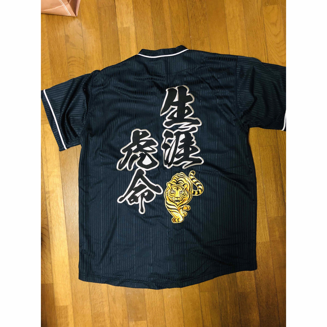 阪神タイガース - 阪神タイガース刺繍ワッペンユニフォームの 阪神タイガース - 阪神タイガース刺繍ワッペンユニフォームの