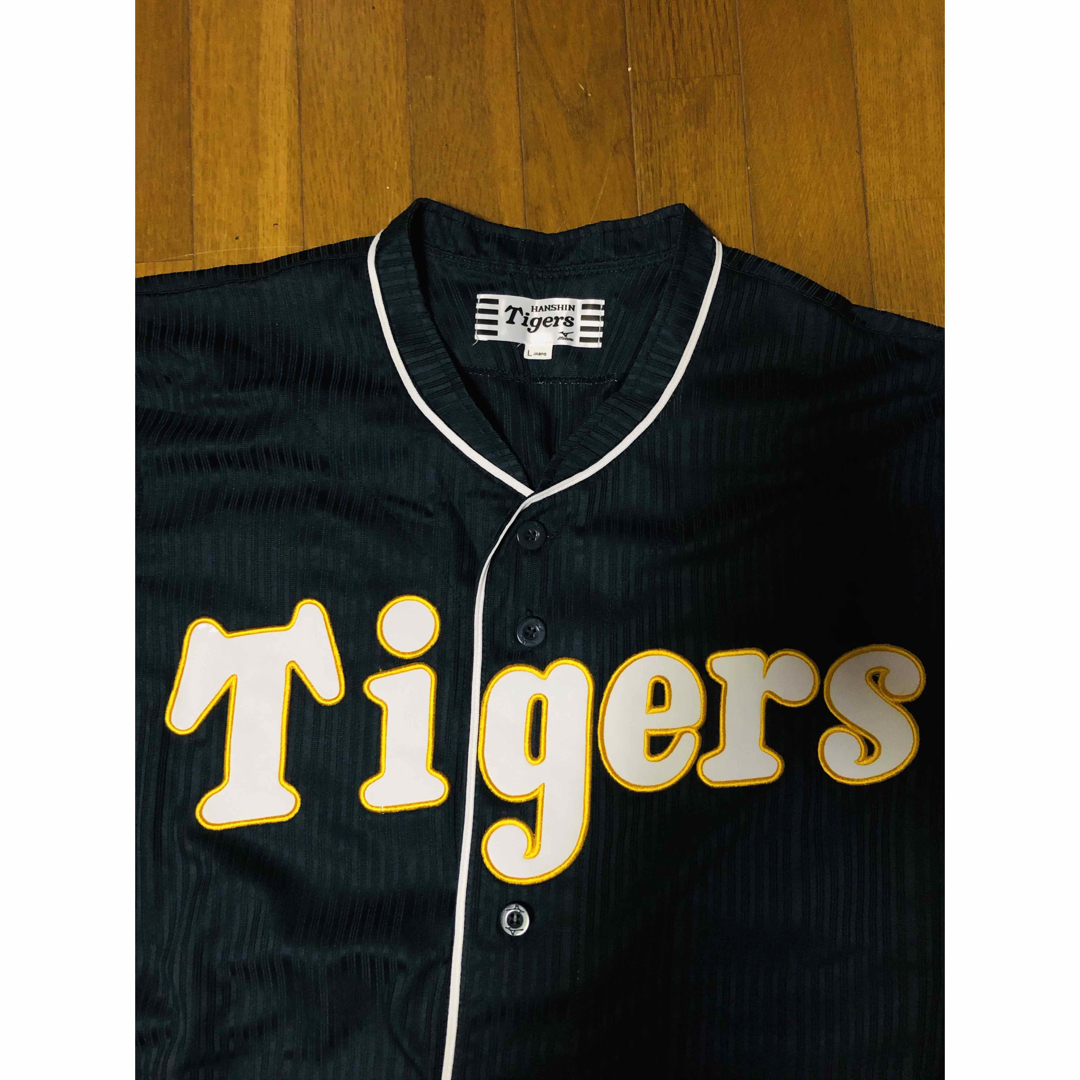 阪神タイガース - 阪神タイガース刺繍ワッペンユニフォームの 阪神タイガース - 阪神タイガース刺繍ワッペンユニフォームの