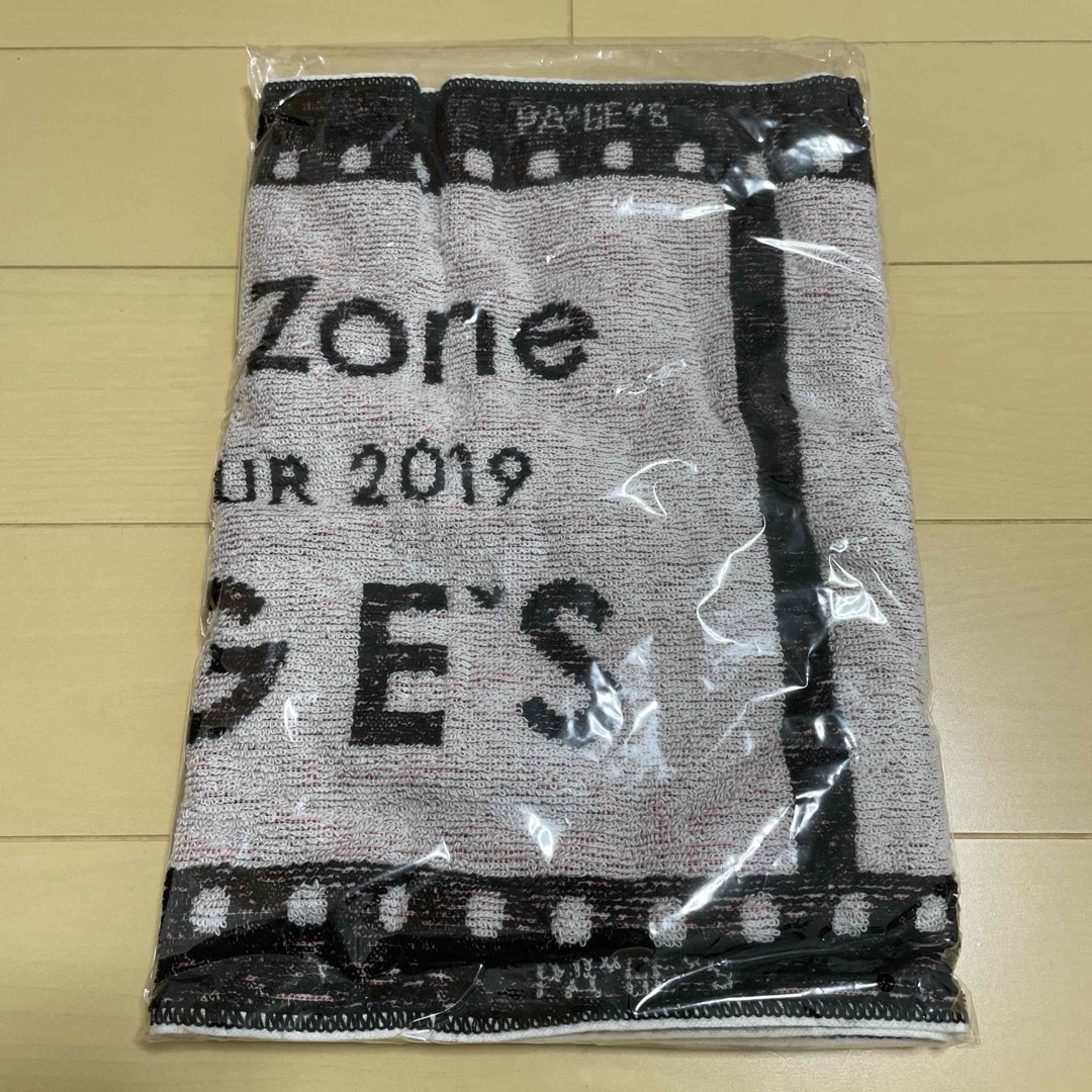 Sexy Zone(セクシー ゾーン)の【値下げ中】SexyZone LIVE TOUR2019 PAGES タオル エンタメ/ホビーのタレントグッズ(アイドルグッズ)の商品写真