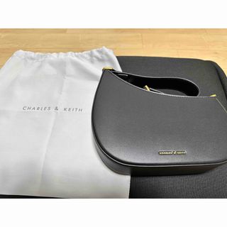 チャールズアンドキース(Charles and Keith)のハンドバッグ(ハンドバッグ)