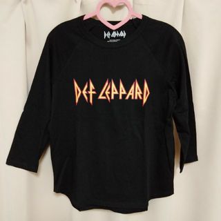 ジーユー(GU)のデフ・レパード　ロゴTシャツ七分袖[未着用](ミュージシャン)