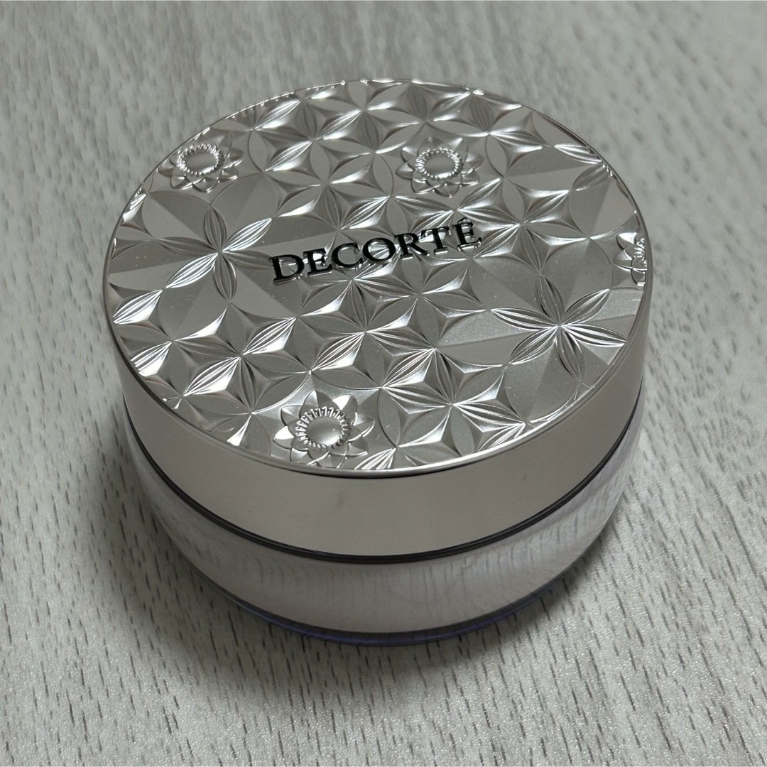 COSME DECORTE(コスメデコルテ)のコスメデコルテ ルースパウダー　01 crystal translucent コスメ/美容のベースメイク/化粧品(フェイスパウダー)の商品写真