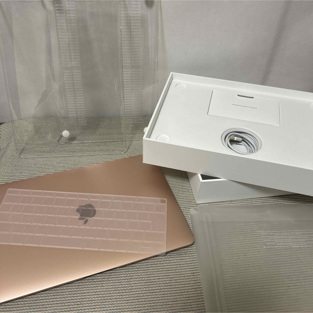 Mac (Apple)(マック)のApple MacBook Air 2020 M1 GOLD フルカバーセット♪ スマホ/家電/カメラのPC/タブレット(ノートPC)の商品写真