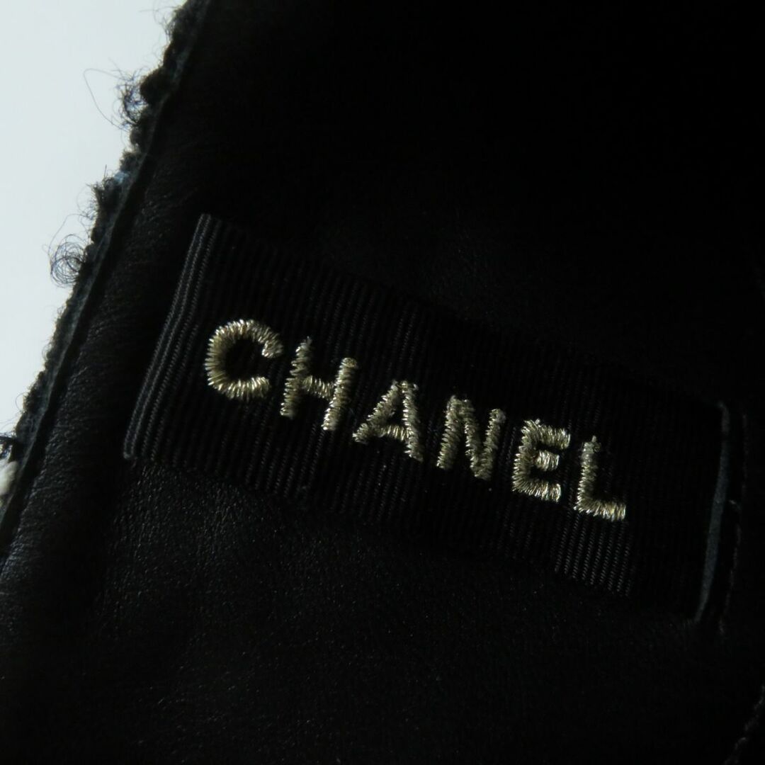 CHANEL(シャネル)の美品★22AW CHANEL シャネル G39614 ココマーク付 レザー使い チャンキーヒール ツイード ロングブーツ レディース ブラック 35 1／2 伊製 レディースの靴/シューズ(ブーツ)の商品写真