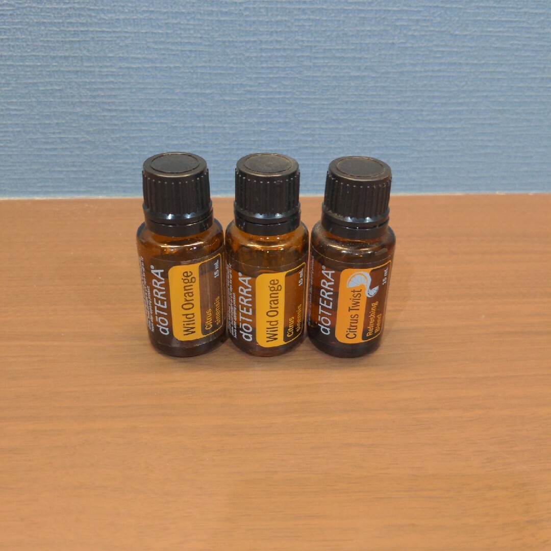 doTERRA(ドテラ)のdoTERRA　エッセンシャルオイル　開封済み３本セット コスメ/美容のリラクゼーション(エッセンシャルオイル（精油）)の商品写真