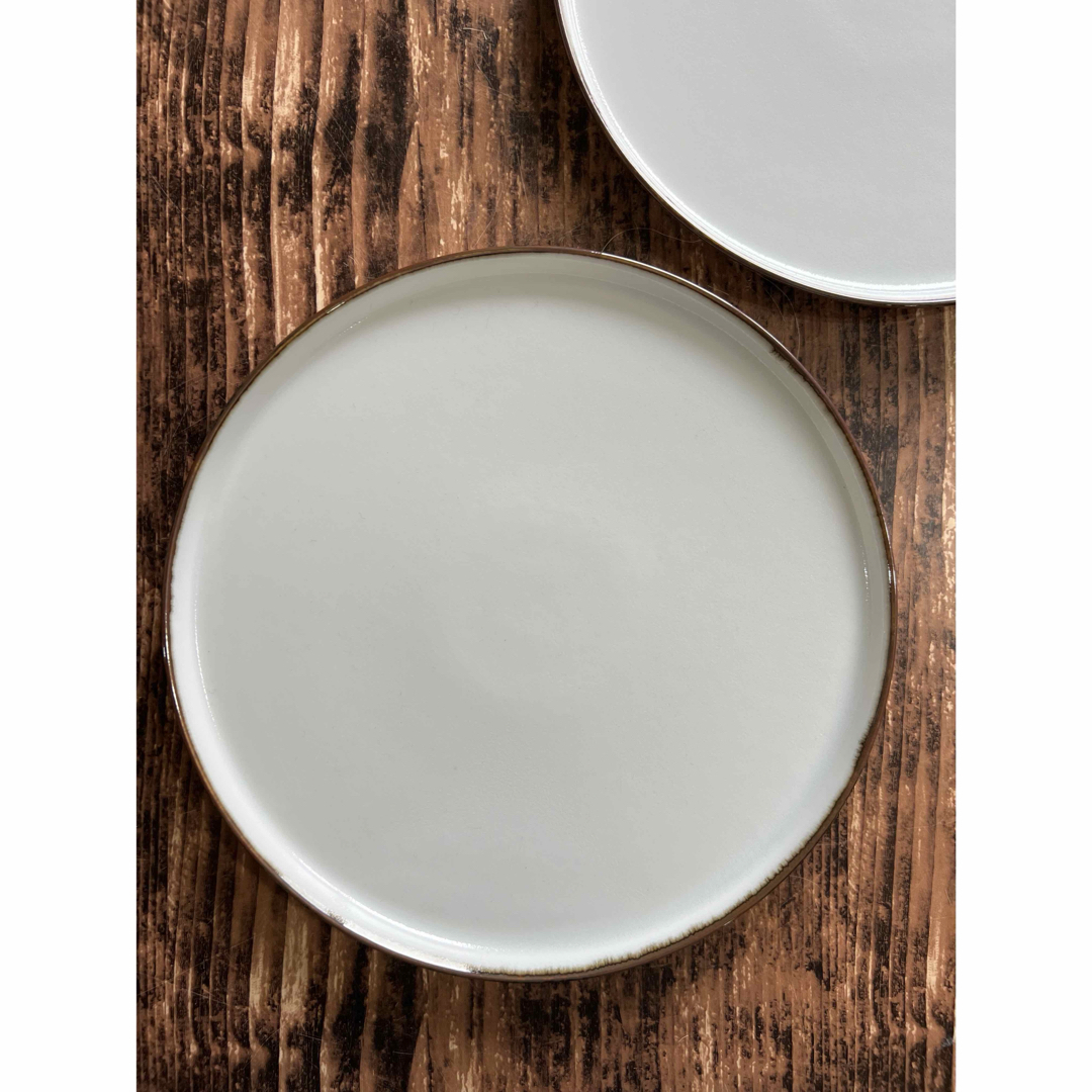 ホワイトマット フラットプレート23cm 2枚 陶器 和洋食器オシャレ カフェ風 インテリア/住まい/日用品のキッチン/食器(食器)の商品写真