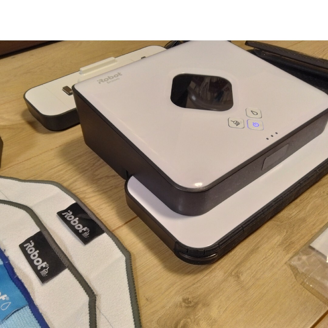 iRobot ブラーバ390j（2020年）電池交換半年&動作確認済セット スマホ/家電/カメラの生活家電(掃除機)の商品写真