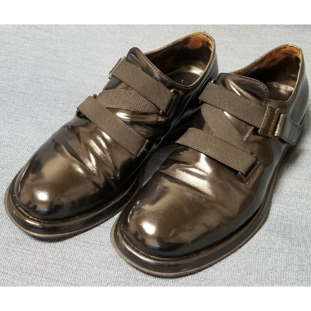 Giorgio Armani(ジョルジオアルマーニ)のGIORGIO ARMANI スリッポン レザー 黒 41.5 マーチン メンズの靴/シューズ(ドレス/ビジネス)の商品写真