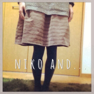 ニコアンド(niko and...)のコーデュロイスカート＊(ひざ丈スカート)