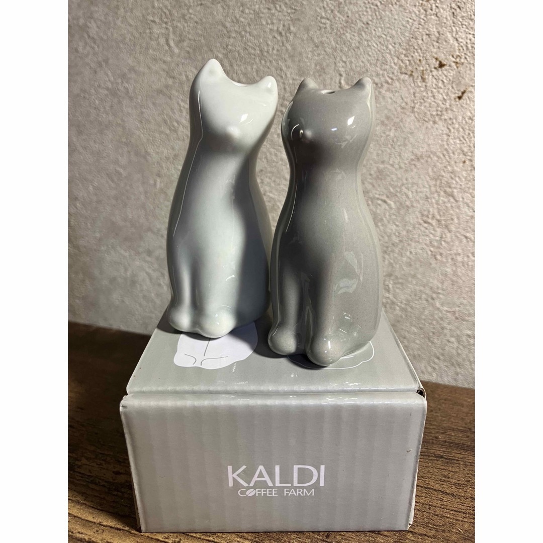 KALDY ソルト＆ペッパー入れ 猫の日 - 保存容器・ケース