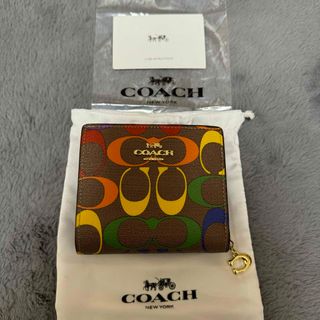 コーチ(COACH)のCOACH コーチ 二つ折り財布 レインボー シグネチャー ライト サドル(財布)