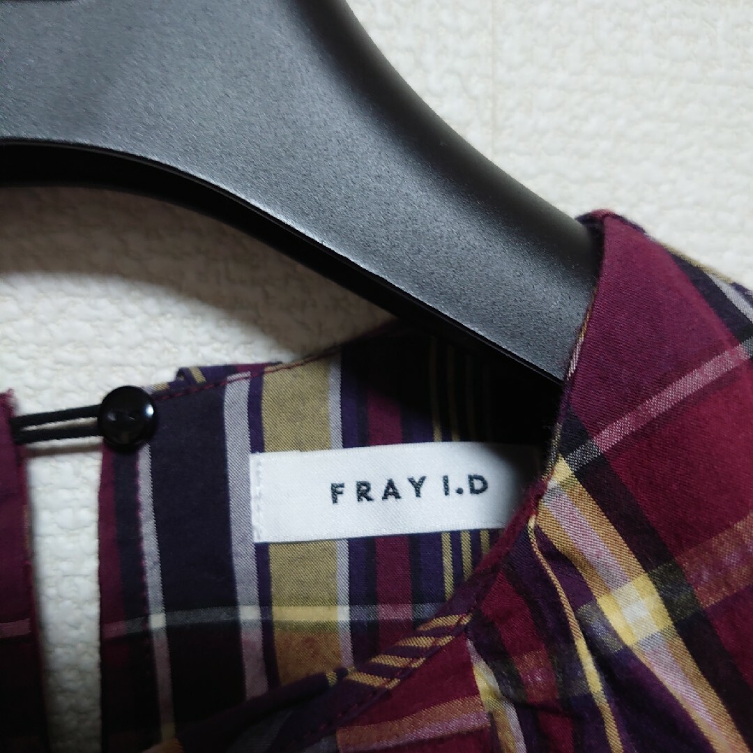 FRAY I.D(フレイアイディー)のFRAY ID パフスリーブブラウス　チェック　size0 レディースのトップス(シャツ/ブラウス(半袖/袖なし))の商品写真